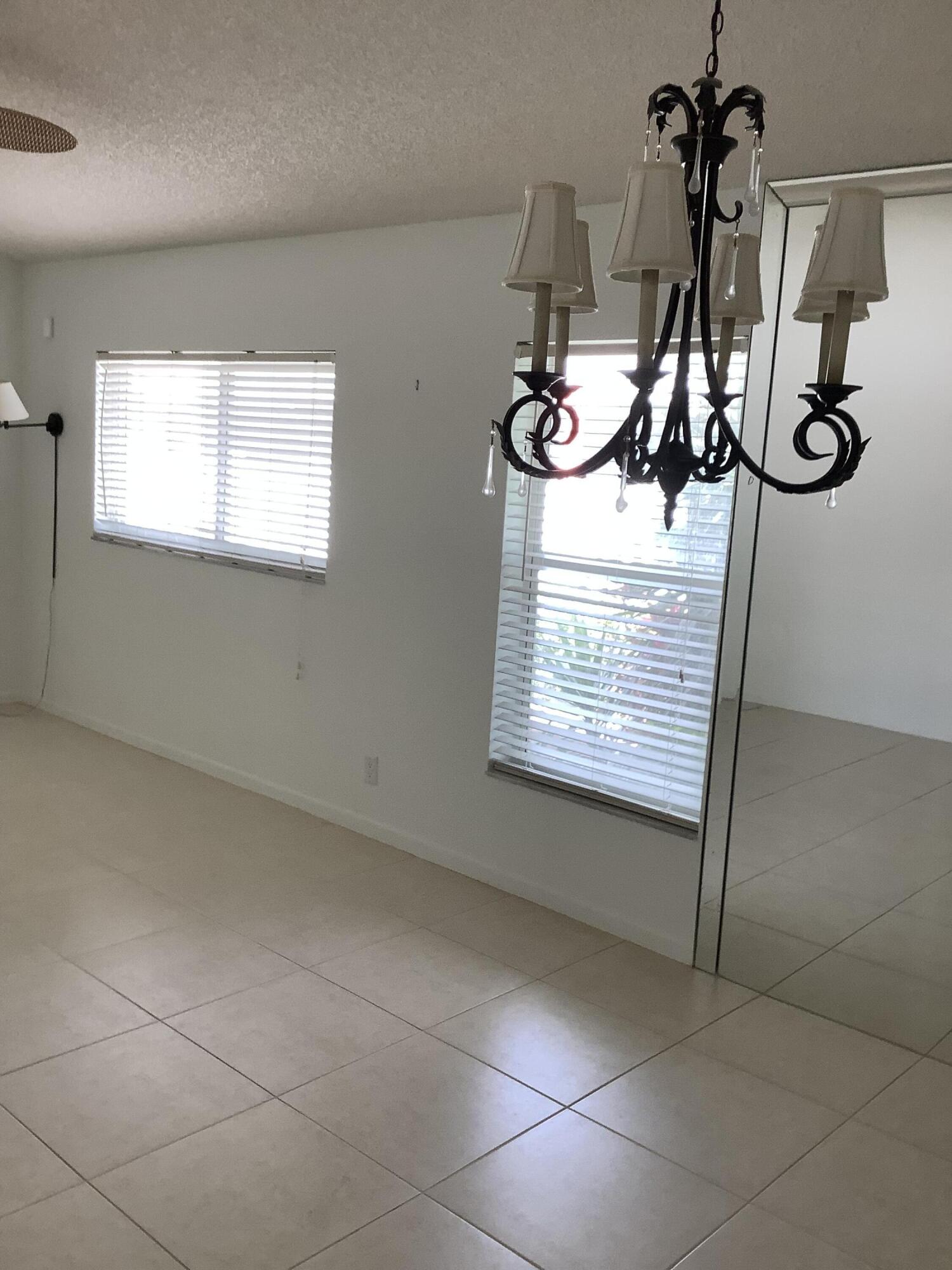 8641 Raintree Court Boca Raton, FL 33496 - Photo 6 of 31 IMG_0216