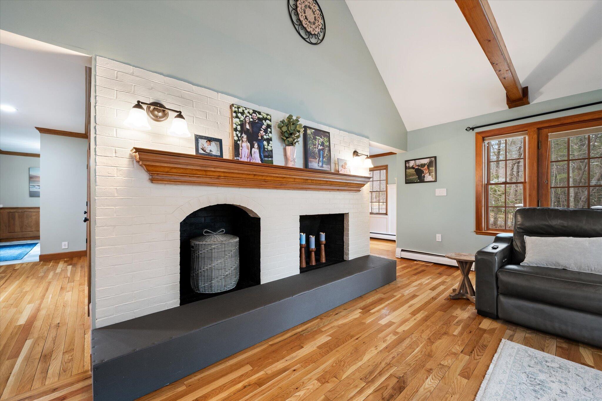 43 Darling Parke Drive Bangor, ME 04401 - Photo 15 of 110 15-Living Room