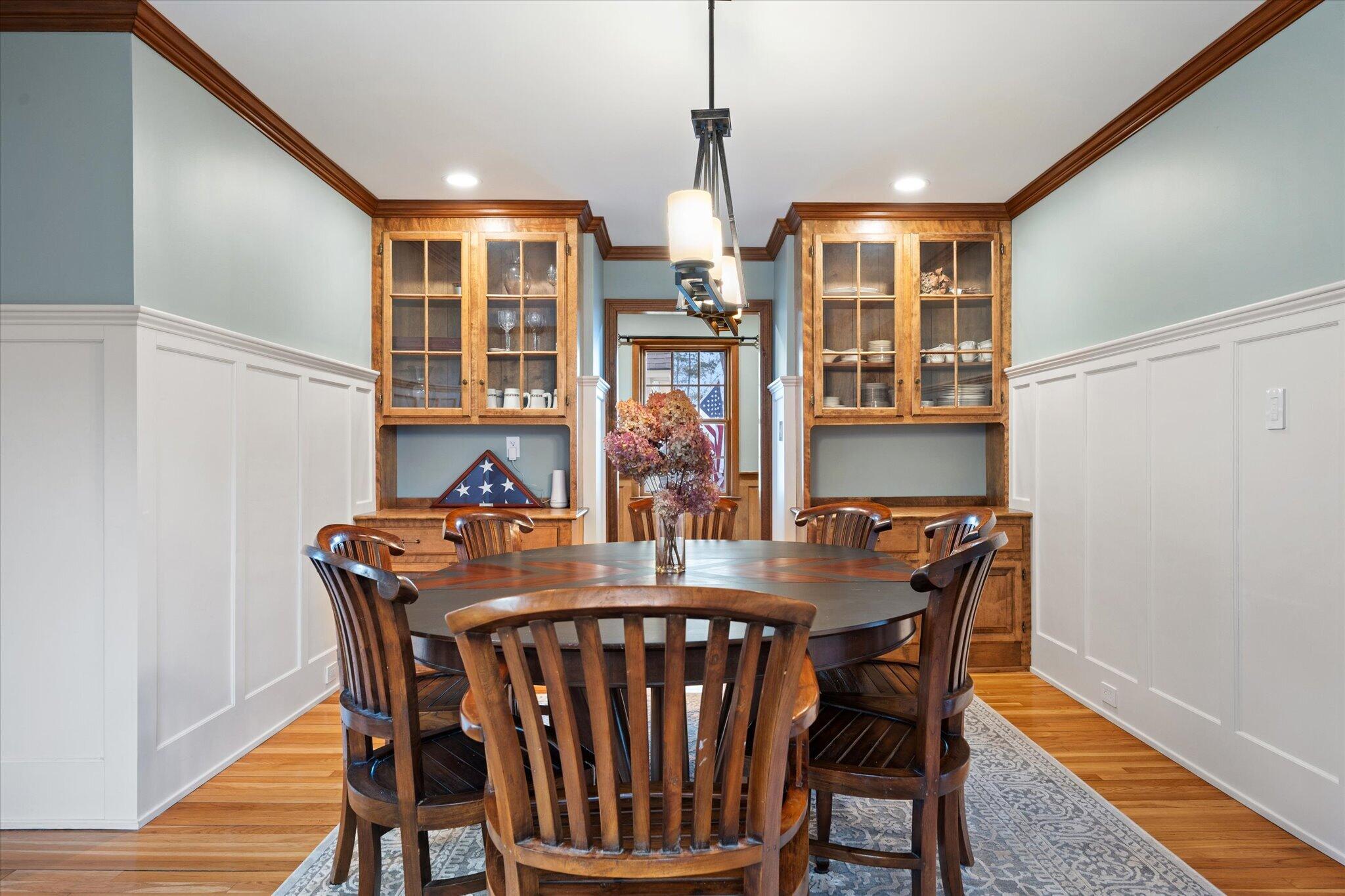 43 Darling Parke Drive Bangor, ME 04401 - Photo 16 of 110 16-Dining Room