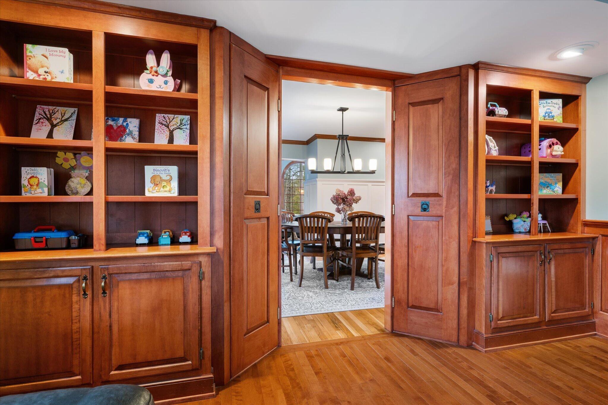 43 Darling Parke Drive Bangor, ME 04401 - Photo 22 of 110 22-Family Room
