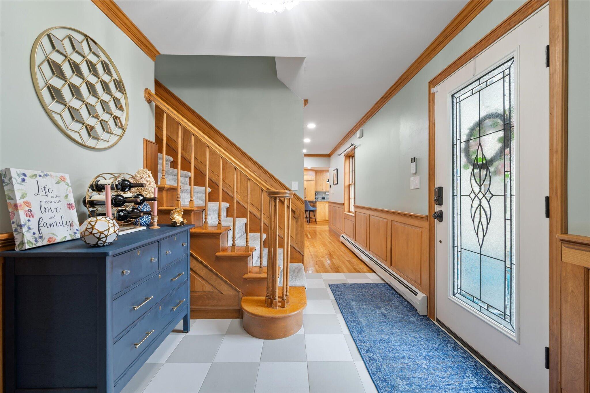 43 Darling Parke Drive Bangor, ME 04401 - Photo 4 of 110 04-Front Entrance