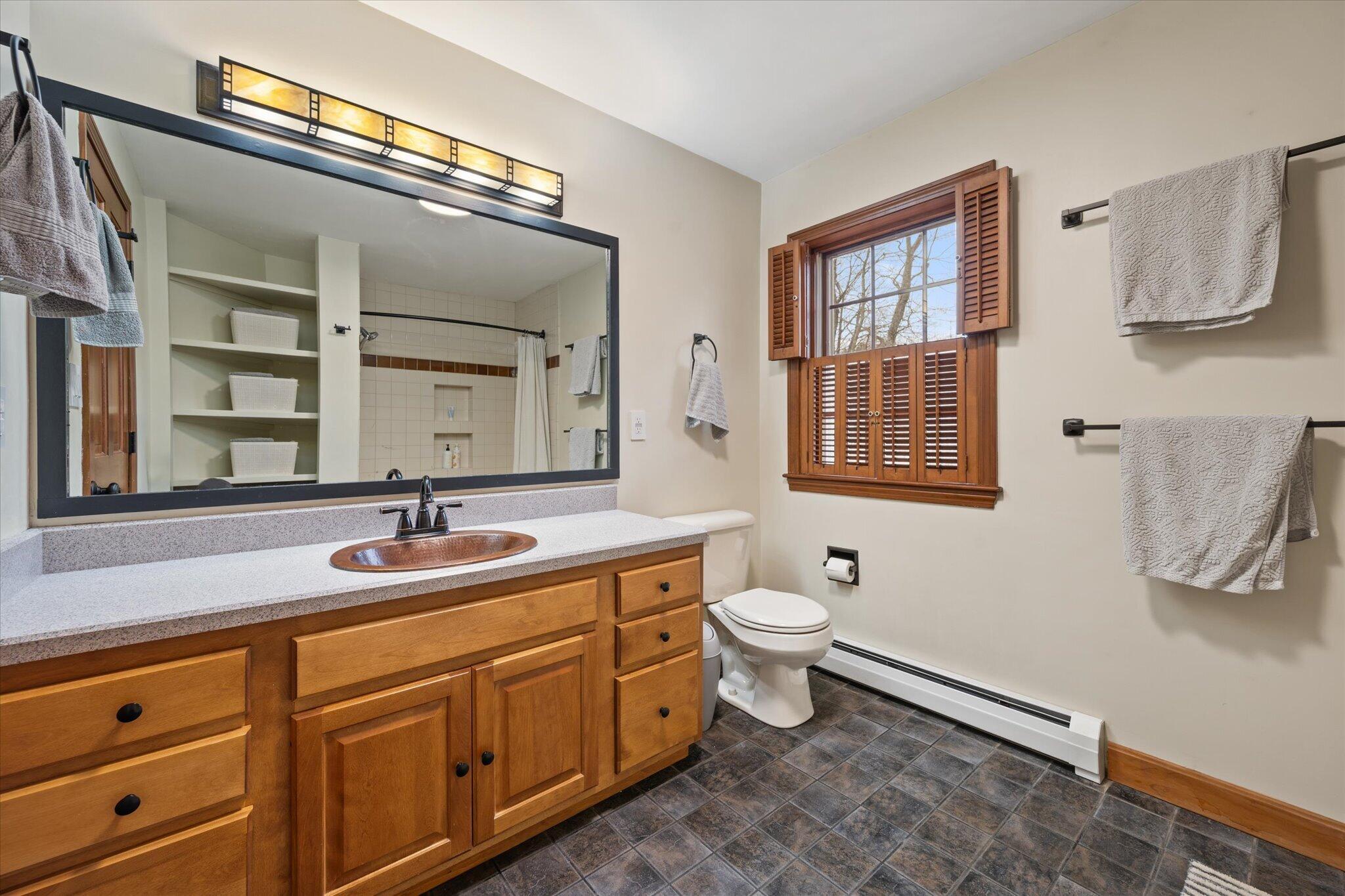 43 Darling Parke Drive Bangor, ME 04401 - Photo 46 of 110 46-Bathroom