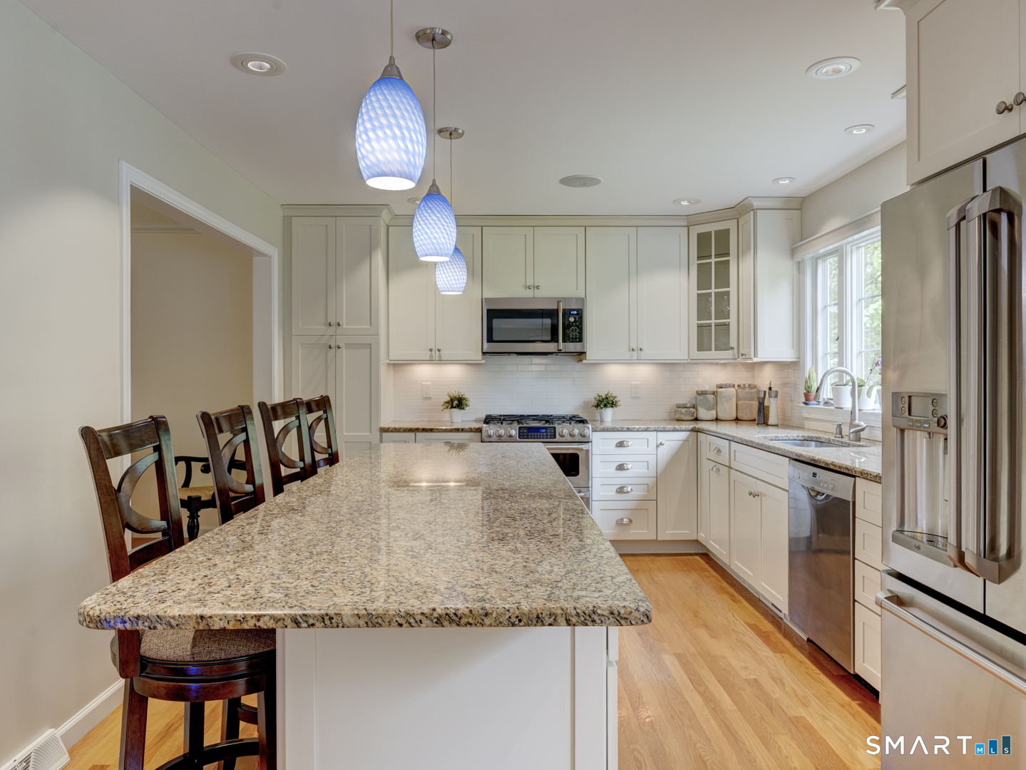 111 Acorn Road Madison, CT 06443 - Photo 3 of 25
