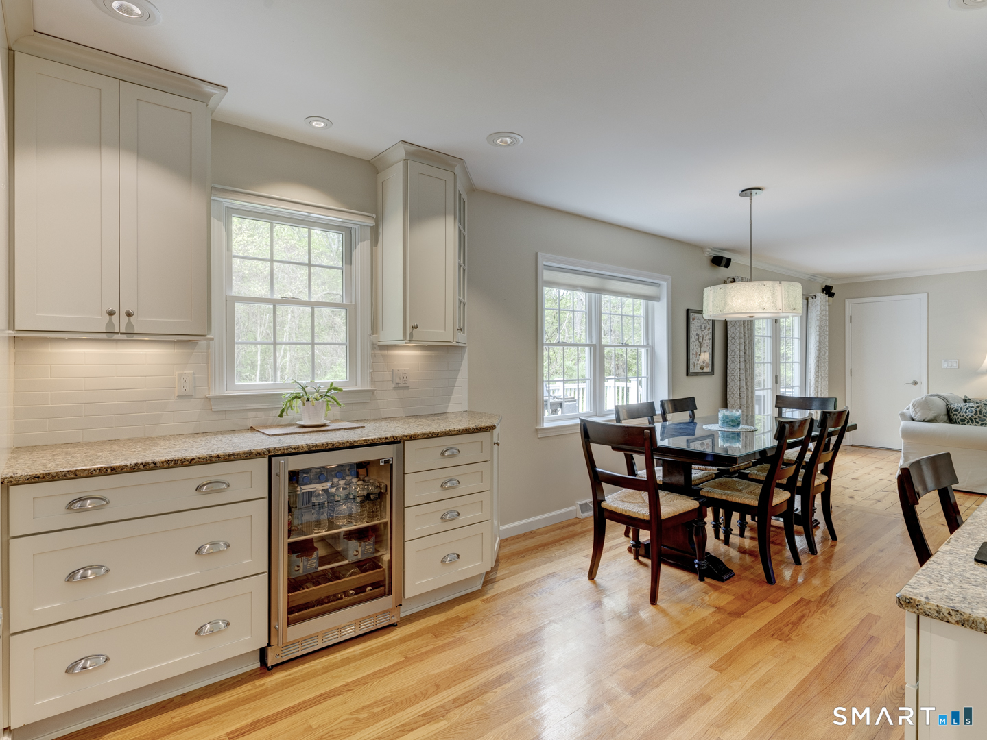 111 Acorn Road Madison, CT 06443 - Photo 7 of 25