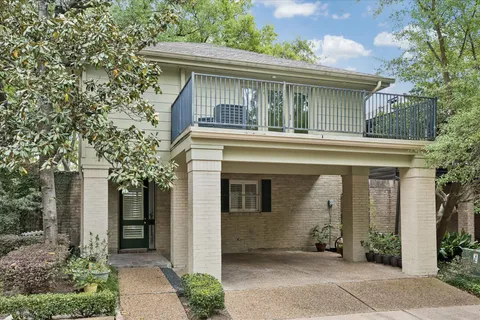 $449,000 | 201 Vanderpool Lane, Unit 105, Houston, TX 77024