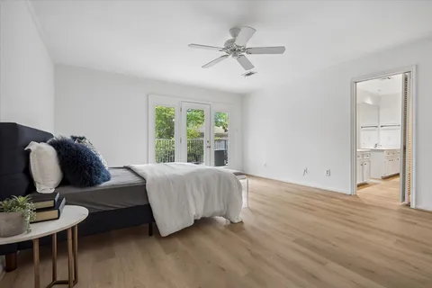 $449,000 | 201 Vanderpool Lane, Unit 105, Houston, TX 77024