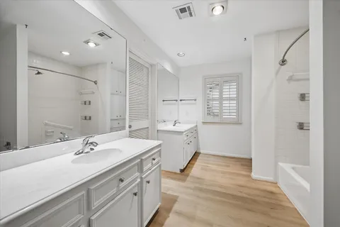 $449,000 | 201 Vanderpool Lane, Unit 105, Houston, TX 77024