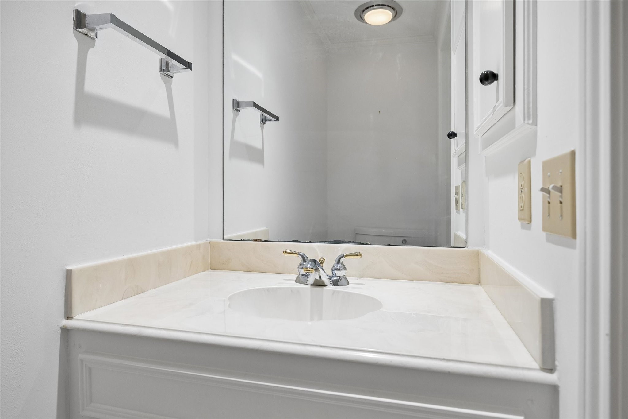 201 Vanderpool Lane, Unit 105 Houston, TX 77024 - Photo 26 of 30