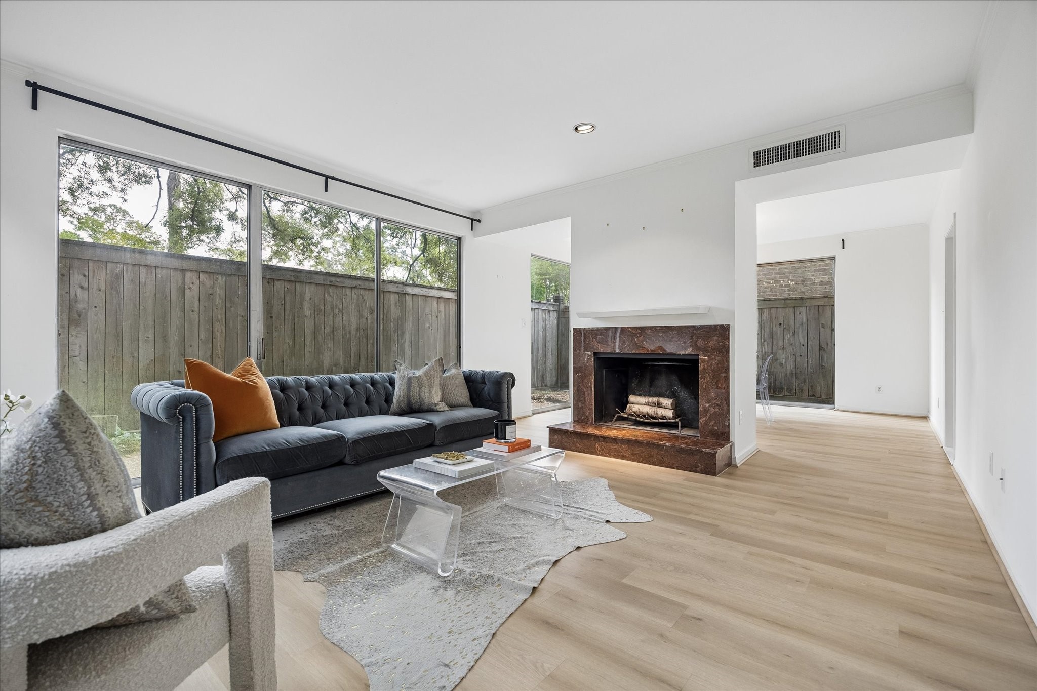 201 Vanderpool Lane, Unit 105 Houston, TX 77024 - Photo 4 of 30