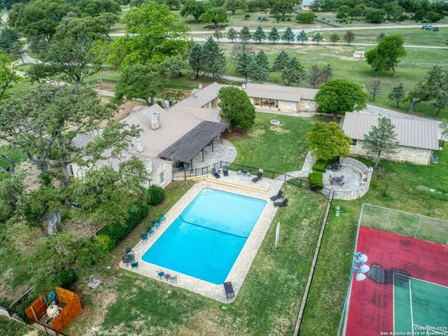 $1,999,900 | 2835 Palomino Springs, Bandera, TX 78003