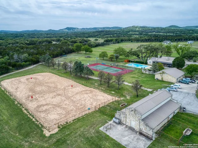 $1,999,900 | 2835 Palomino Springs, Bandera, TX 78003