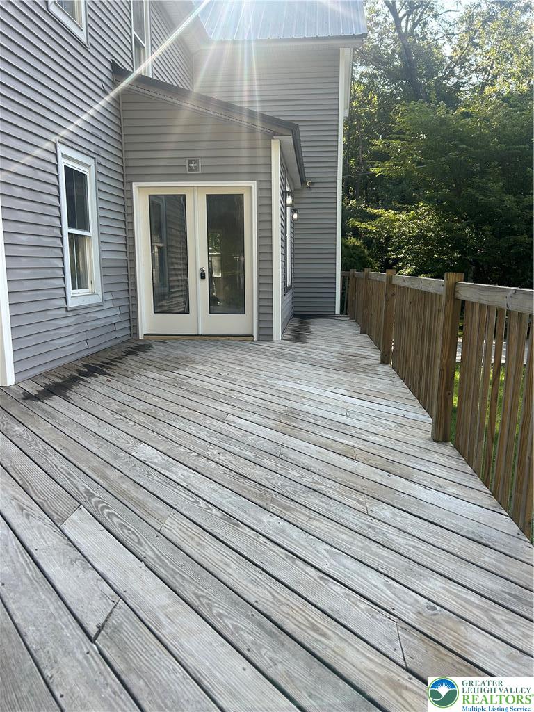 92 Creek Road Bangor, PA 18013 - Photo 3 of 32 Gallery Image 3