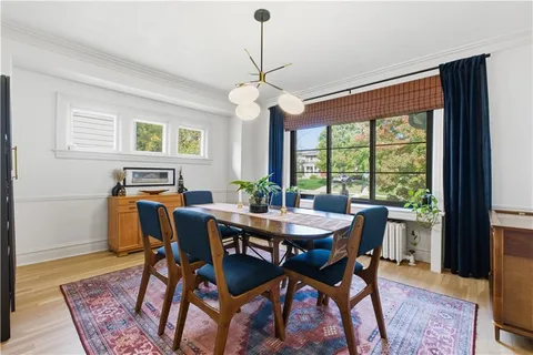 $700,000 | 401 Huntington Road, Kansas City, MO 64113