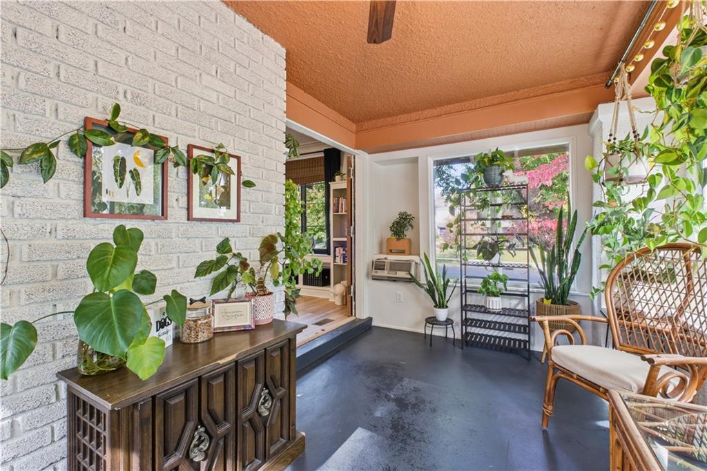 401 Huntington Road Kansas City, MO 64113 - Photo 22 of 47