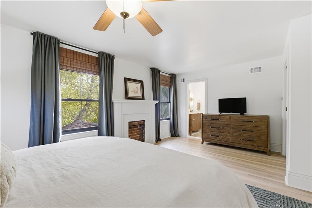 401 Huntington Road Kansas City, MO 64113 - Photo 28 of 47