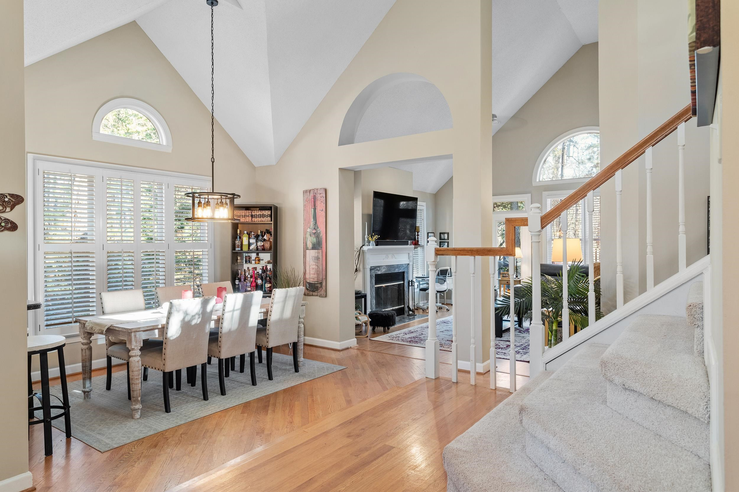 10004 Goodview Court Raleigh, NC 27613 - Photo 5 of 41 Dining Room