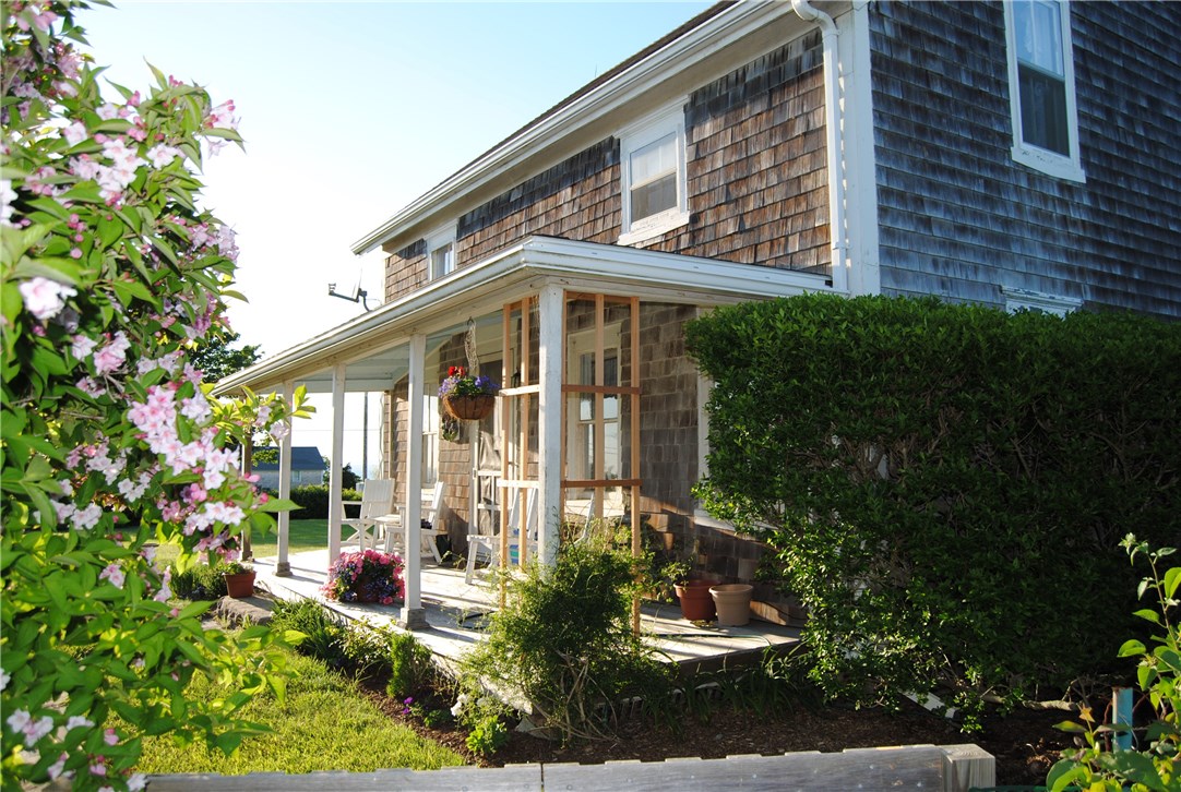 735 Corn Neck Road Block Island, RI 02807 - Photo 8 of 15