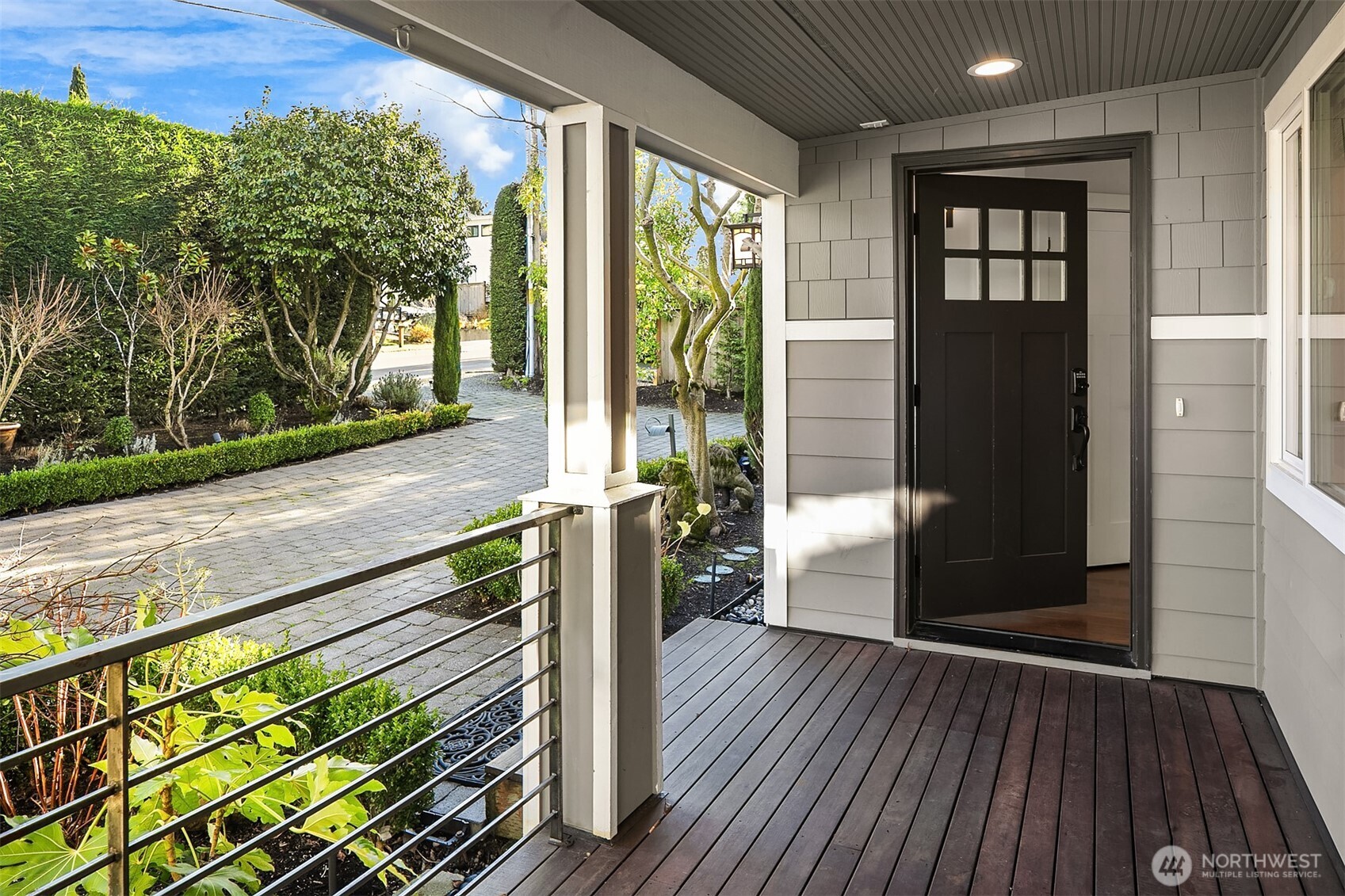 709 3rd Street South Kirkland, WA 98033 - Photo 3 of 30