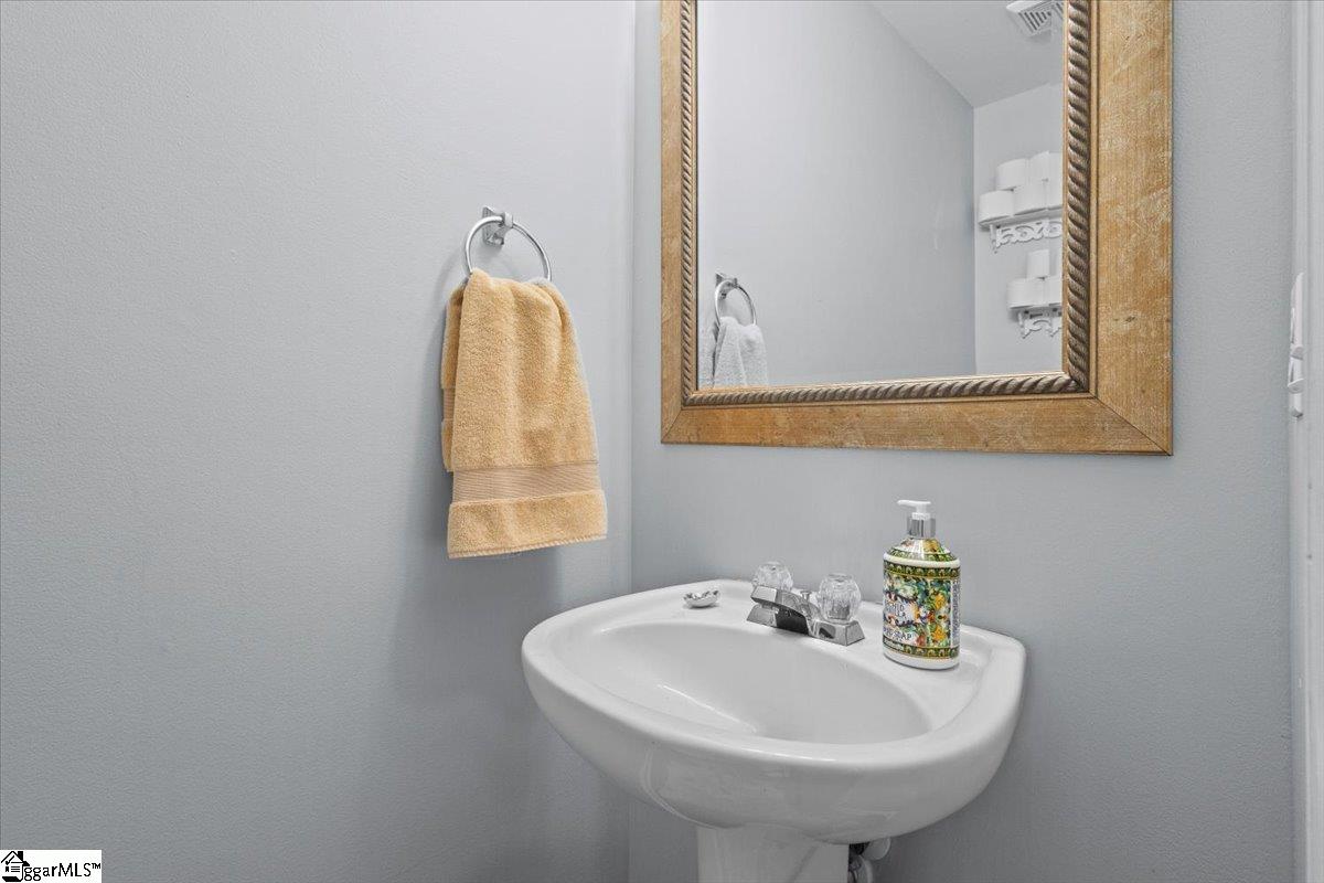 624 Graythorn Lane Greenville, SC 29607 - Photo 8 of 26