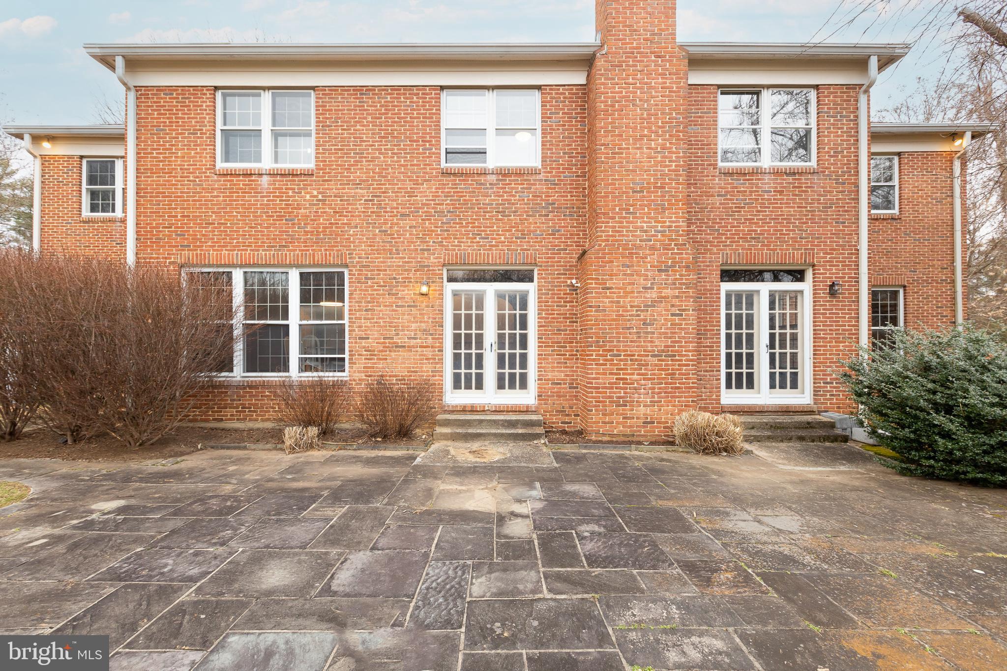 13300 River Road Potomac, MD 20854 - Photo 14 of 22