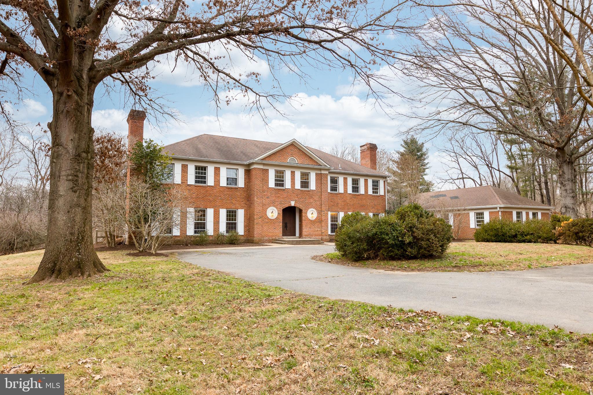 13300 River Road Potomac, MD 20854 - Photo 4 of 22