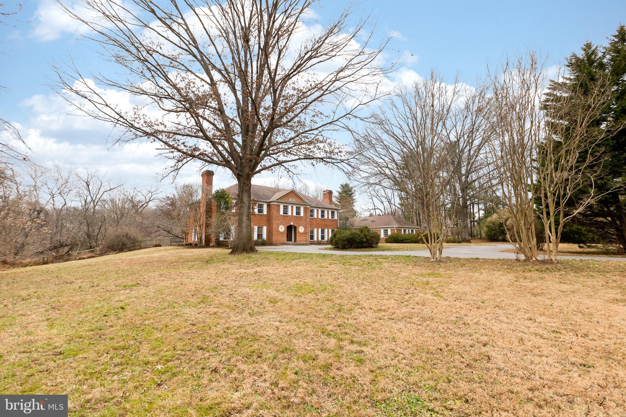 13300 River Road Potomac, MD 20854 - Photo 5 of 22