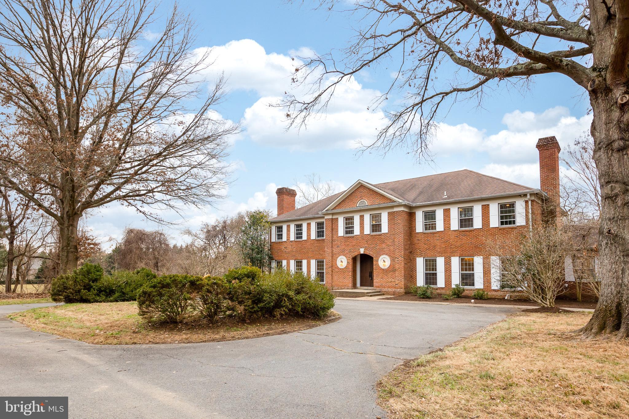 13300 River Road Potomac, MD 20854 - Photo 6 of 22