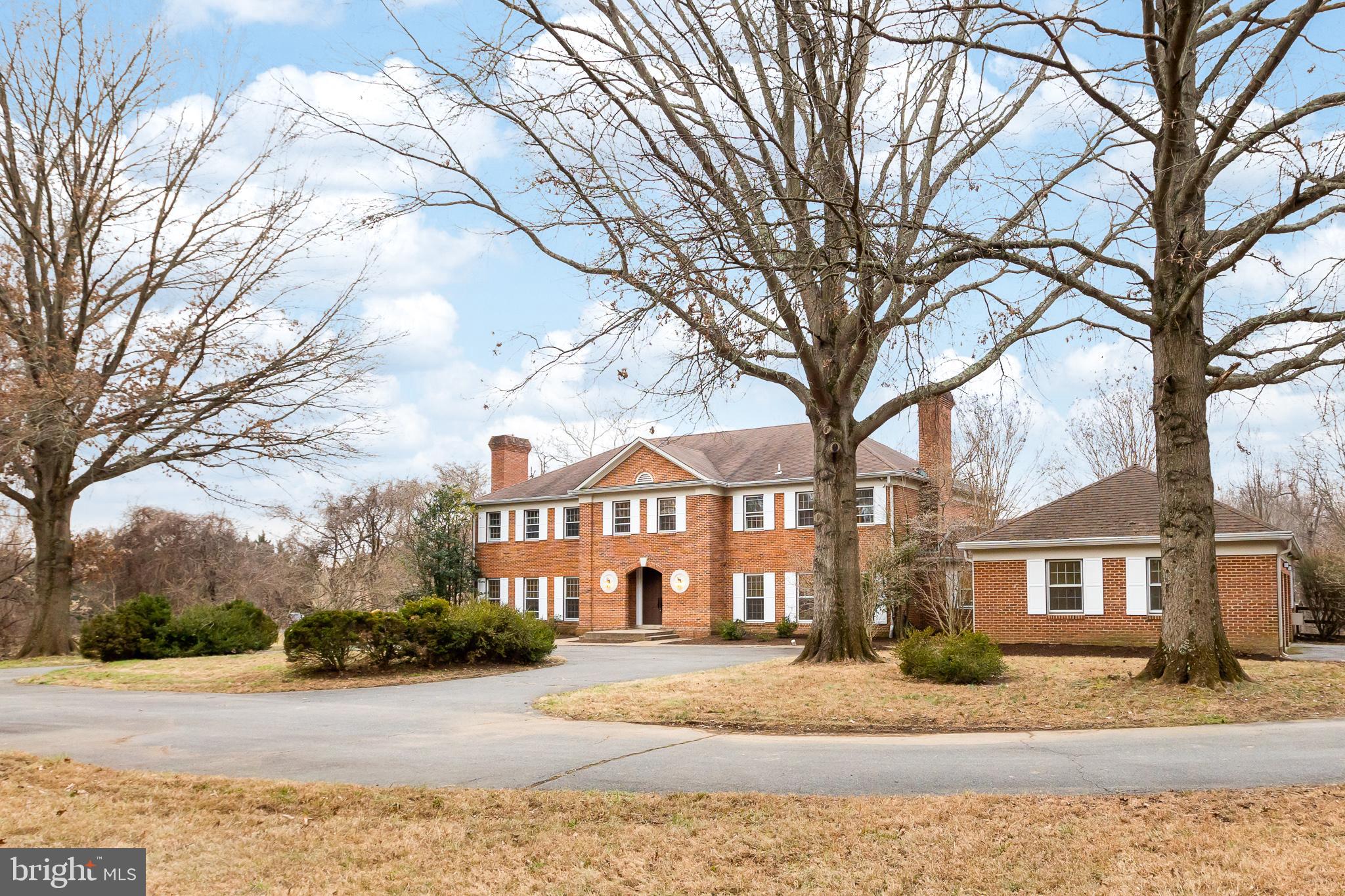 13300 River Road Potomac, MD 20854 - Photo 9 of 22