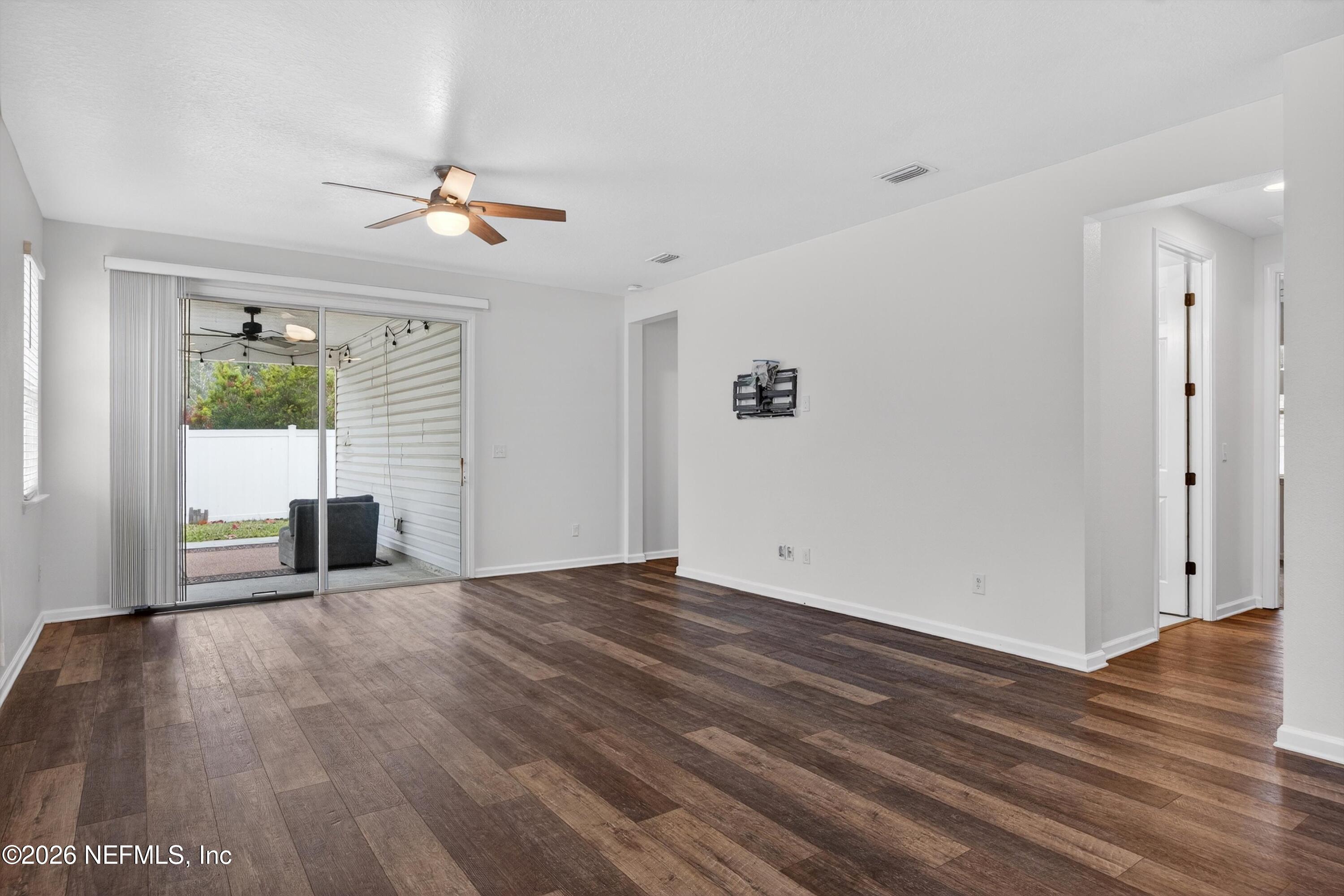 1062 Persimmon Drive Middleburg, FL 32068 - Photo 11 of 45 Living Room