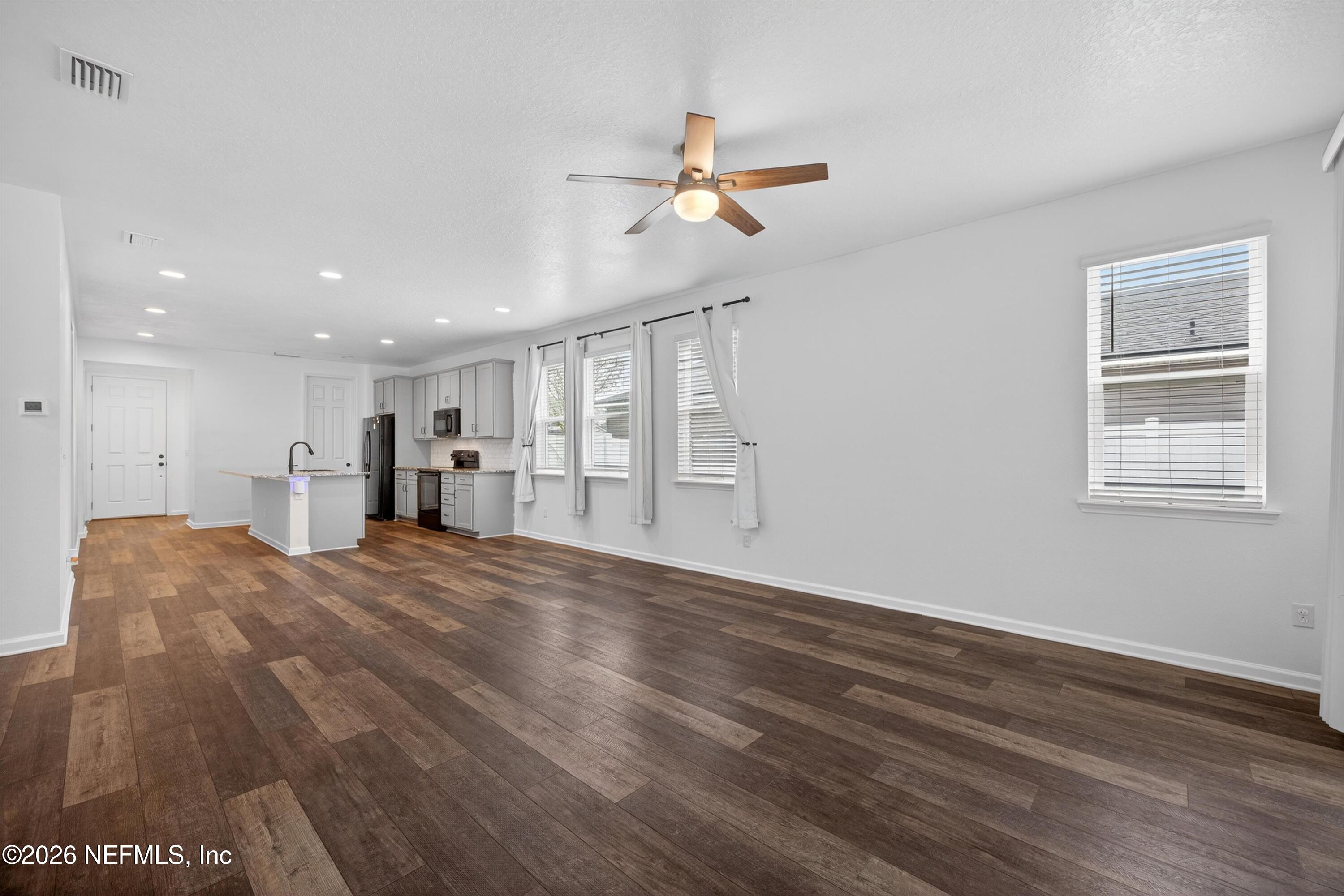 1062 Persimmon Drive Middleburg, FL 32068 - Photo 15 of 45 Living Room