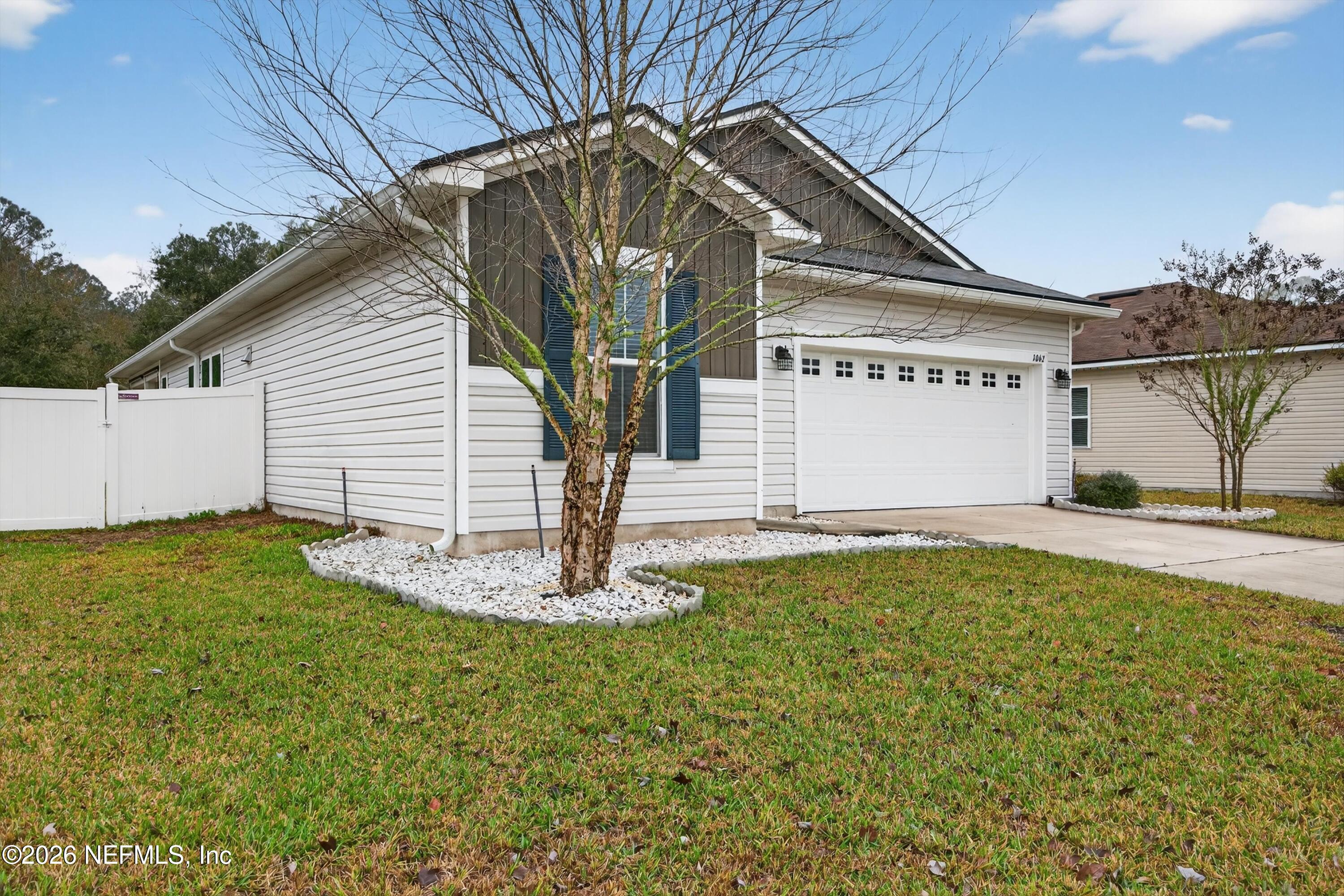 1062 Persimmon Drive Middleburg, FL 32068 - Photo 4 of 45 Front View