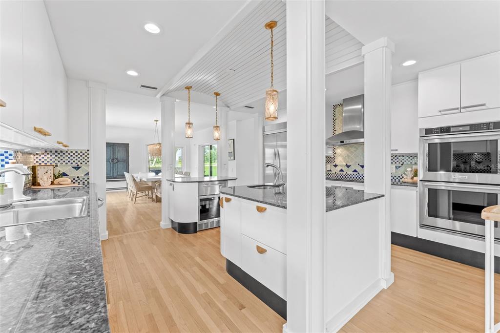 991 Longboat Club Road Longboat Key, FL 34228 - Photo 24 of 55 Gallery Image 24