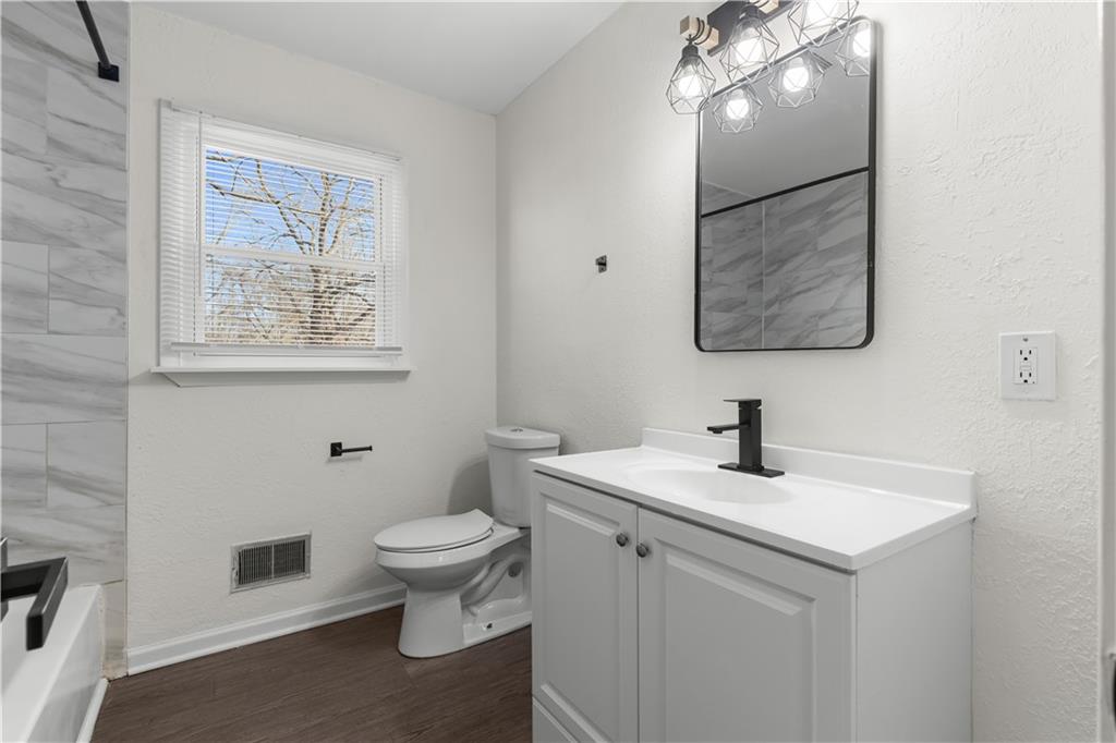 8007 Blue Ridge Boulevard Raytown, MO 64138 - Photo 17 of 39