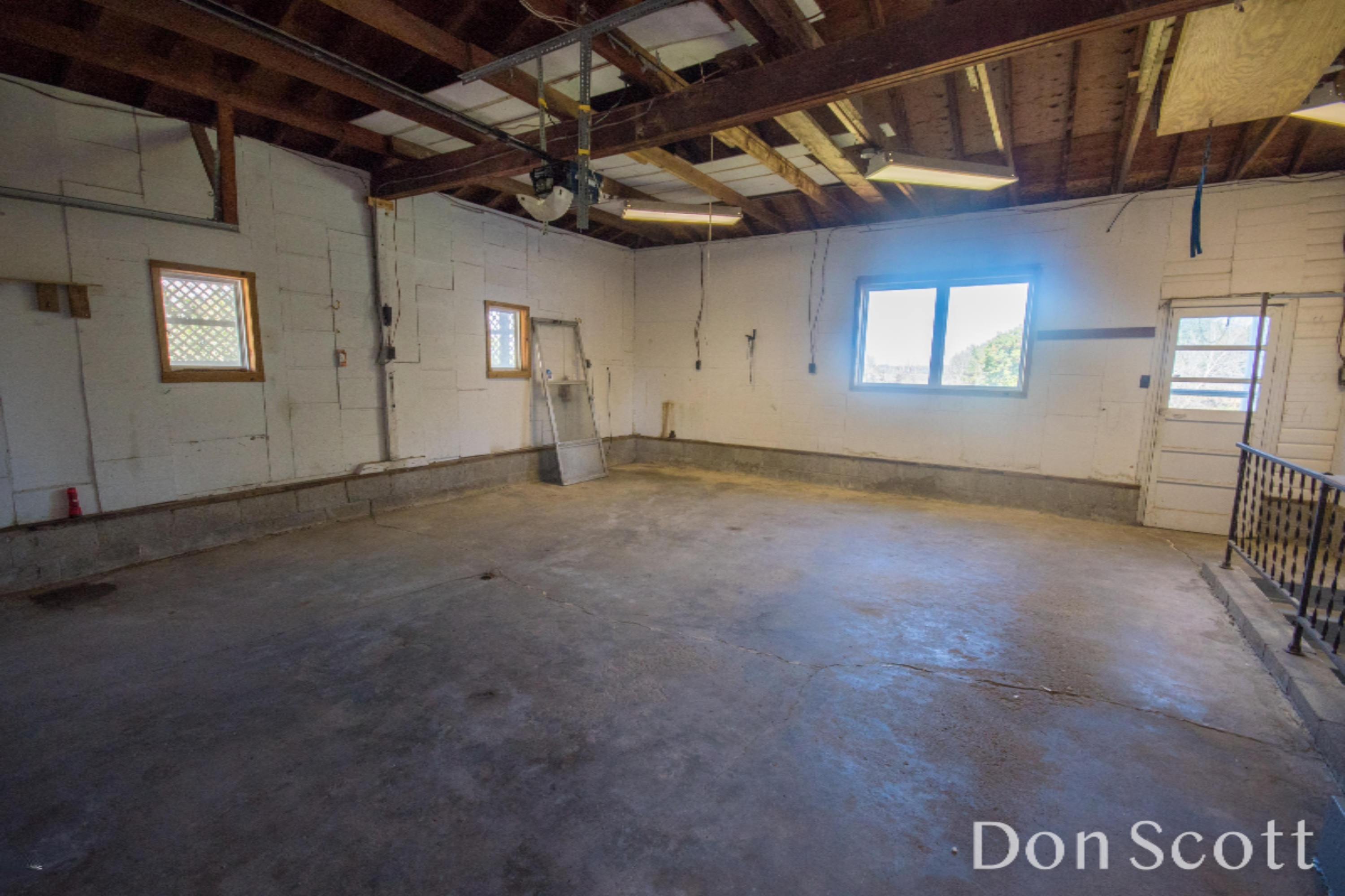 12020 Hall Road Ravenna, MI 49451 - Photo 20 of 31 KHP_2251