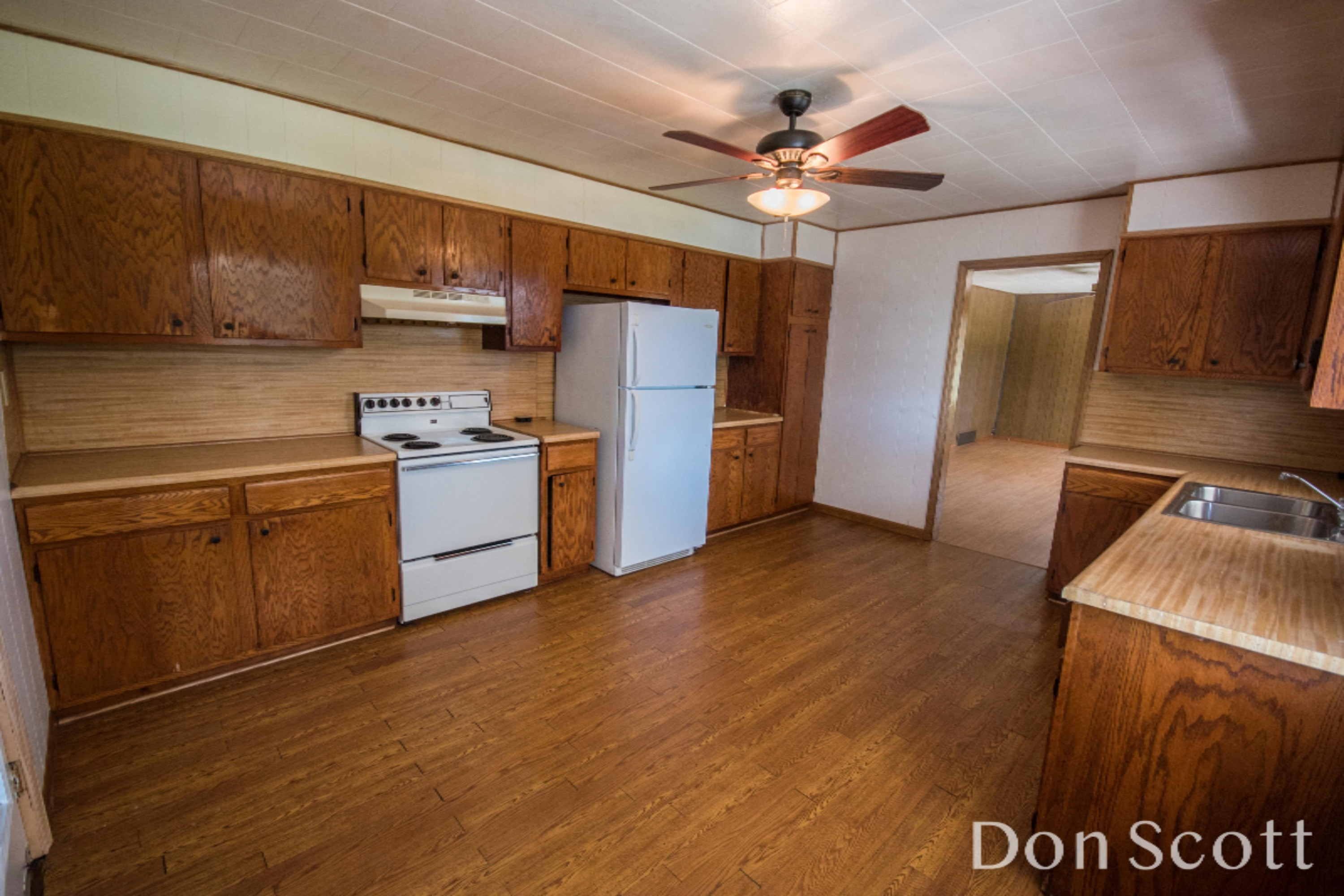 12020 Hall Road Ravenna, MI 49451 - Photo 9 of 31 KHP_2255