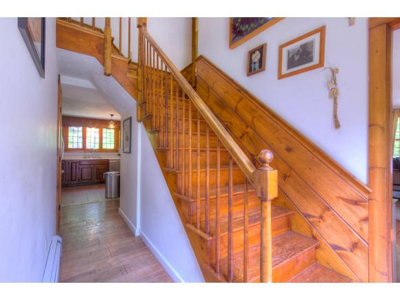 85 Deerfield Road Nottingham, NH 03290 - Photo 13 of 36