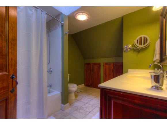 85 Deerfield Road Nottingham, NH 03290 - Photo 18 of 36