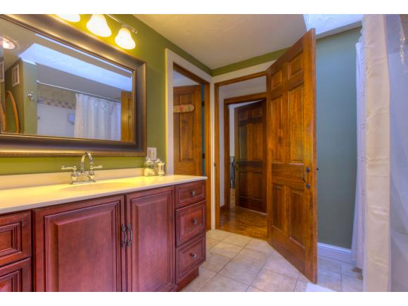 85 Deerfield Road Nottingham, NH 03290 - Photo 19 of 36