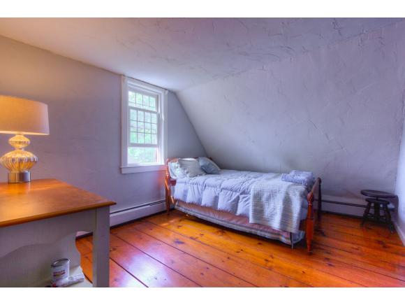 85 Deerfield Road Nottingham, NH 03290 - Photo 21 of 36
