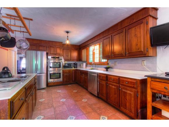 85 Deerfield Road Nottingham, NH 03290 - Photo 5 of 36
