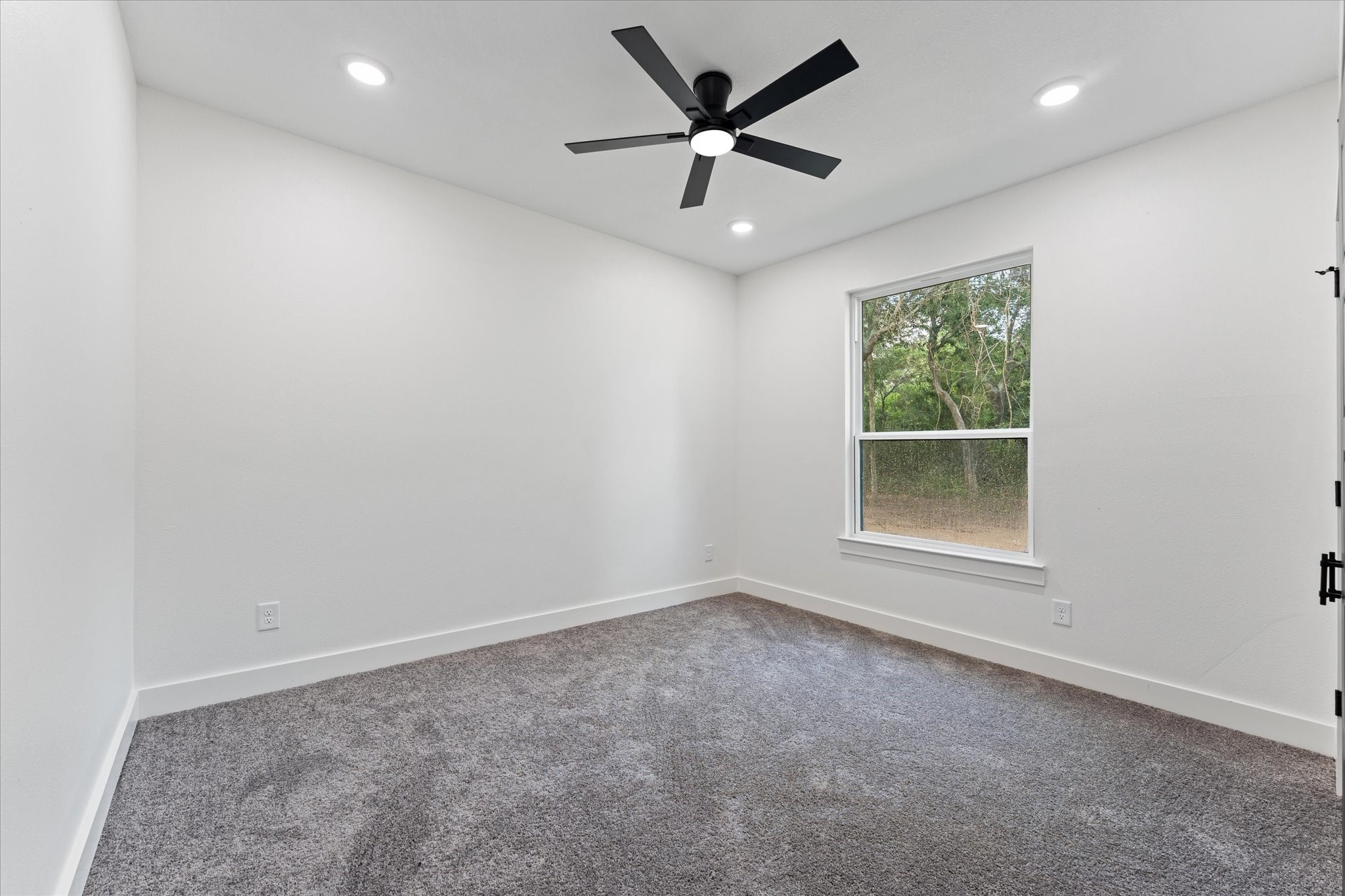 25301 Killarney Road Hempstead, TX 77445 - Photo 13 of 46