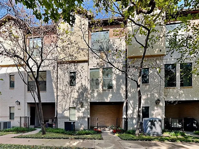 $2,995 | 3816 Haskell Court, Dallas, TX 75204