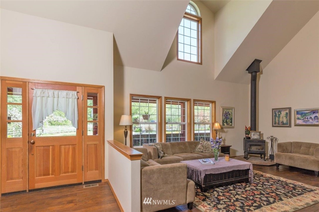 21079 Pugh Road Northeast Poulsbo, WA 98370 - Photo 5 of 25 Gallery Image 5