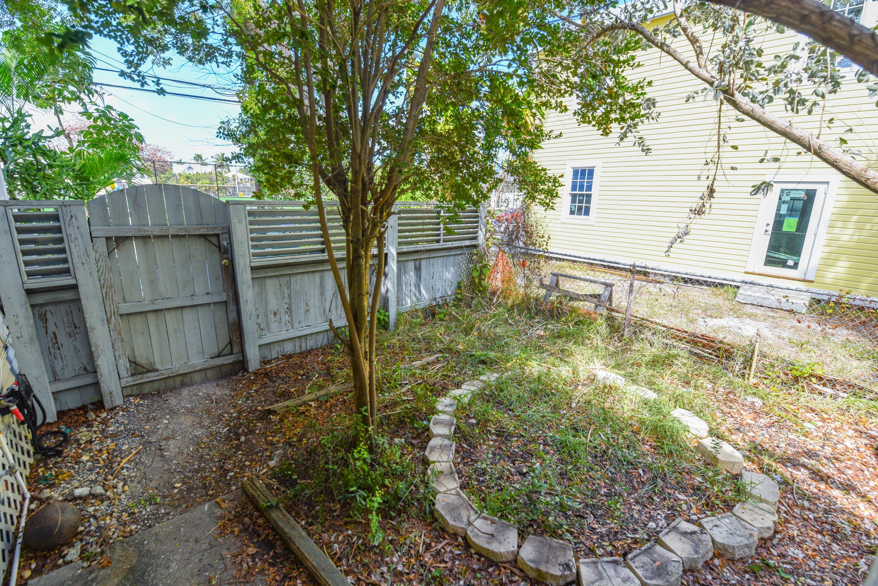 1306 Virginia Street Key West, FL 33040 - Photo 12 of 30 027-1306VirginiaStreet-KeyWest-FL-33040-
