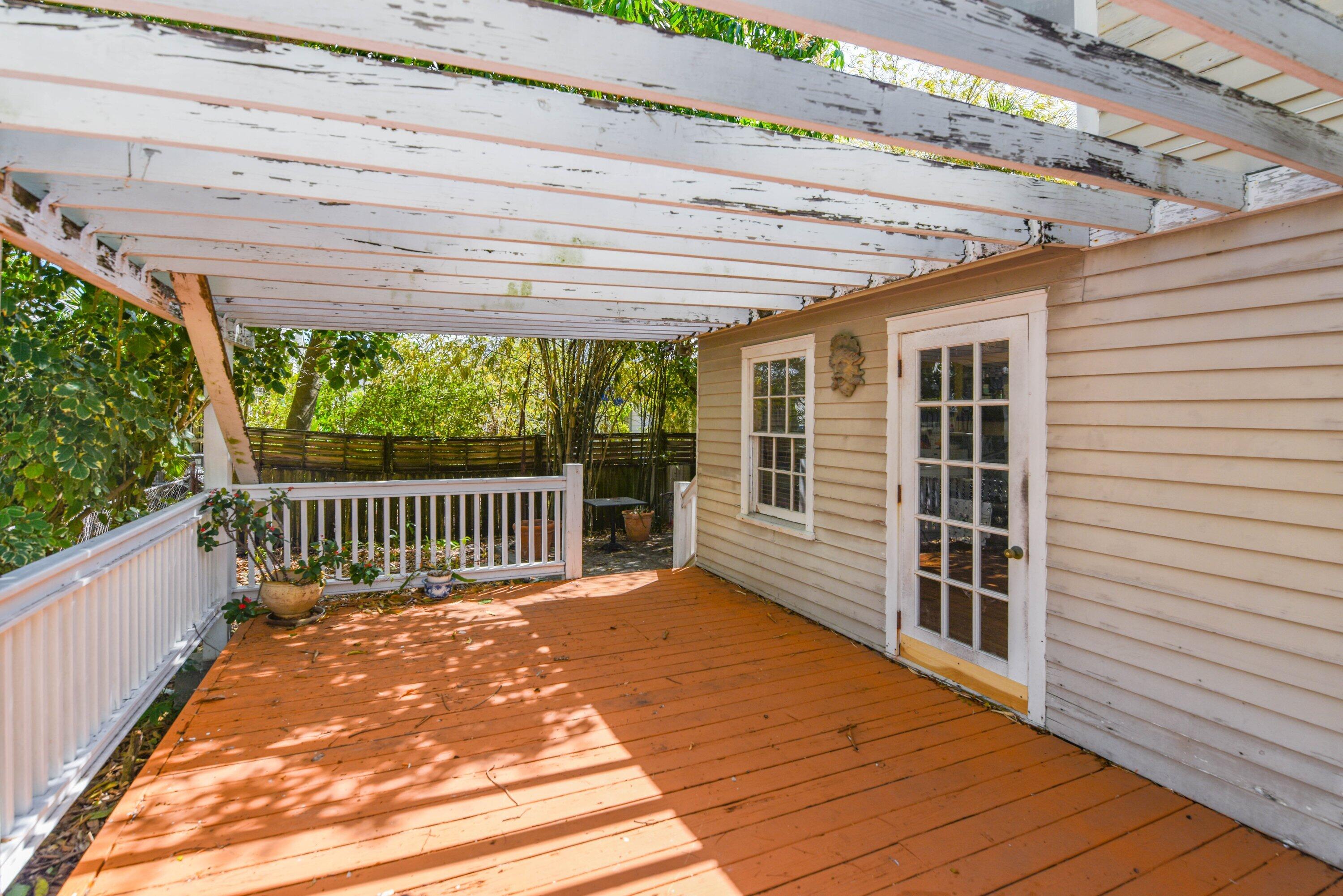 1306 Virginia Street Key West, FL 33040 - Photo 9 of 30 020-1306VirginiaStreet-KeyWest-FL-33040-