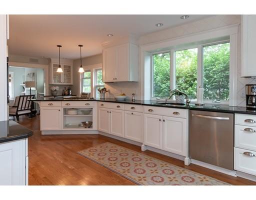 28 Bubier Road Marblehead, MA 01945 - Photo 3 of 28 Gallery Image 3