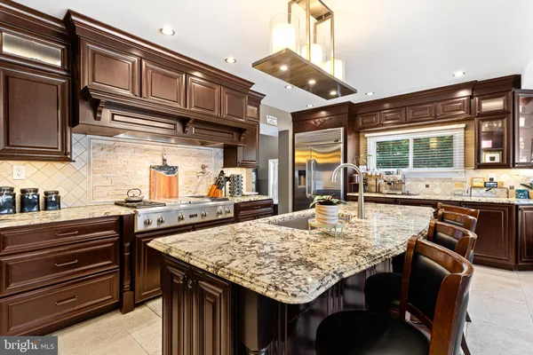 $950,000 | 165 Valley Drive, Southampton, PA 18966