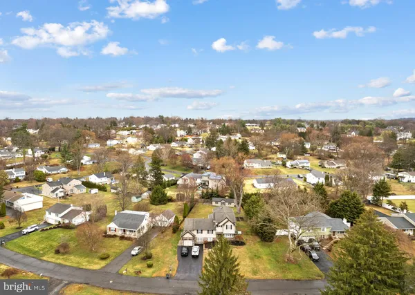 $950,000 | 165 Valley Drive, Southampton, PA 18966