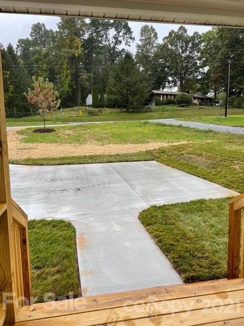 1471 Howard Gap Loop Road Flat Rock, NC 28731 - Photo 3 of 24 a view of a volley ball court