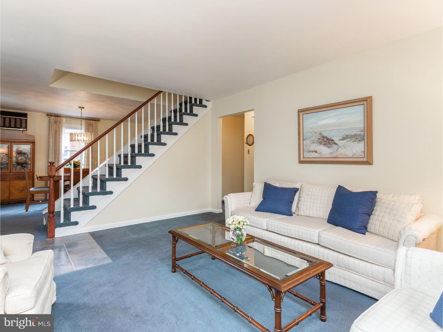 208 Golf Hills Road Havertown, PA 19083 - Photo 3 of 20 Living Room